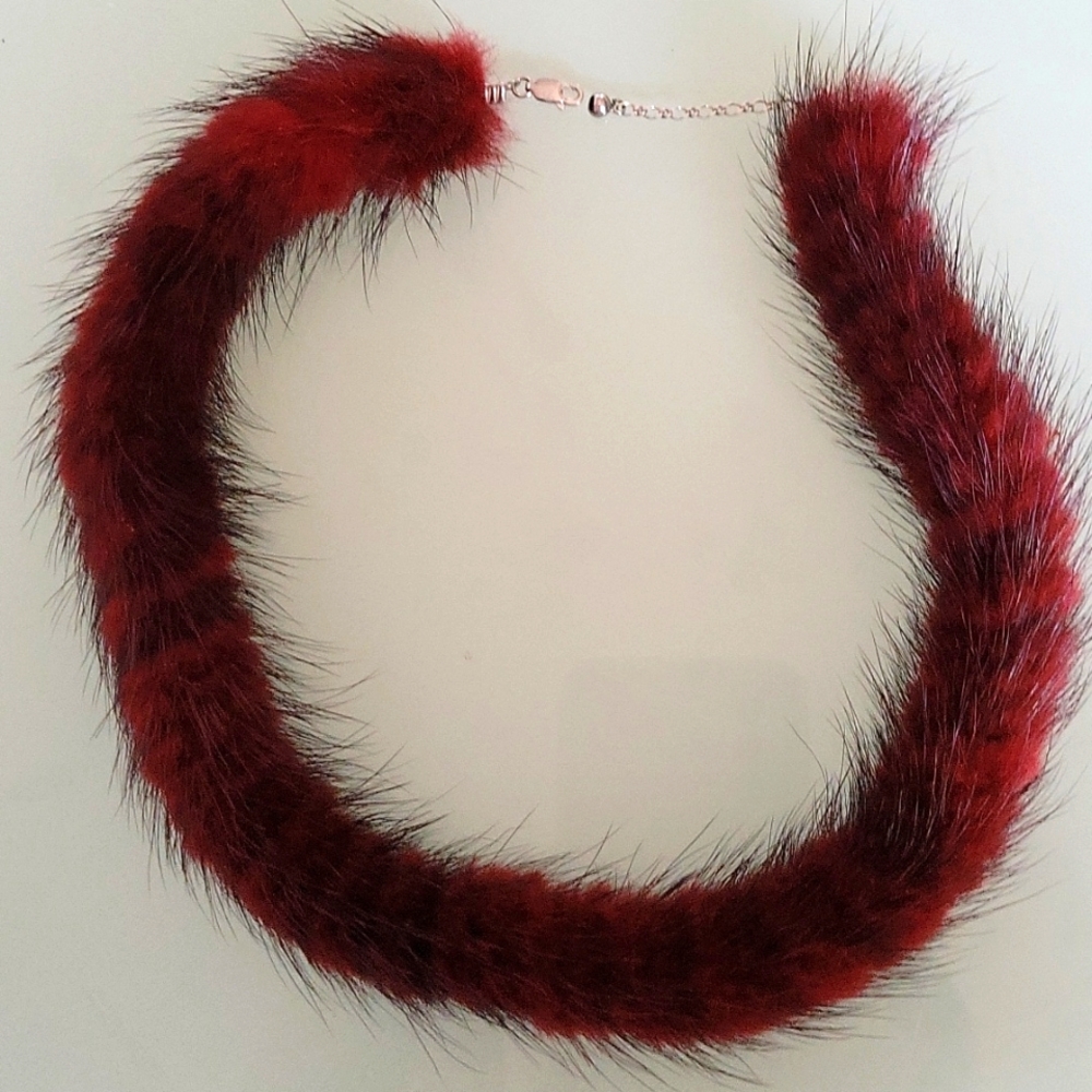 Real fur necklace